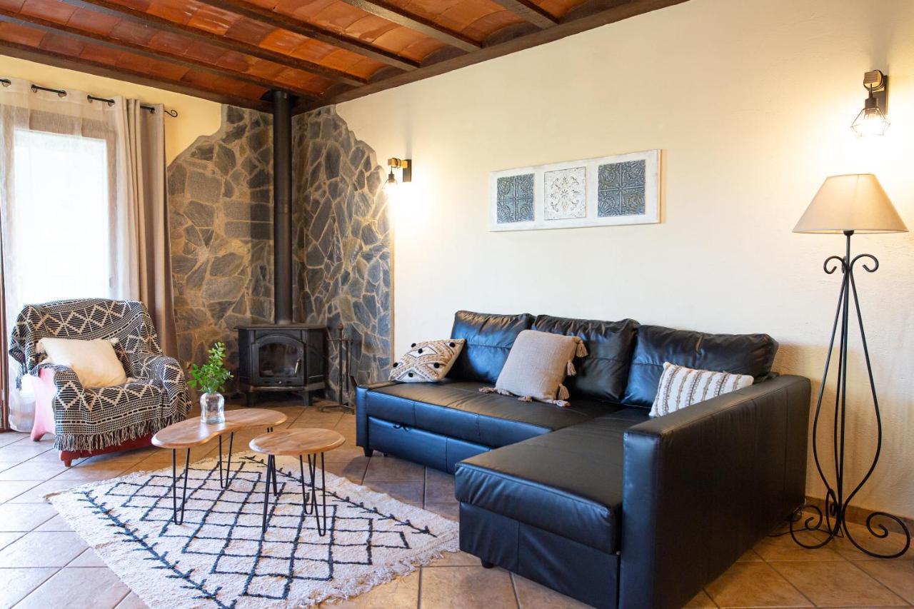 Vilanova de Escornalbou Aldeamia, Cozy Villa For 8 People, Pool, Mountain View, Beach At 8 Min מראה חיצוני תמונה
